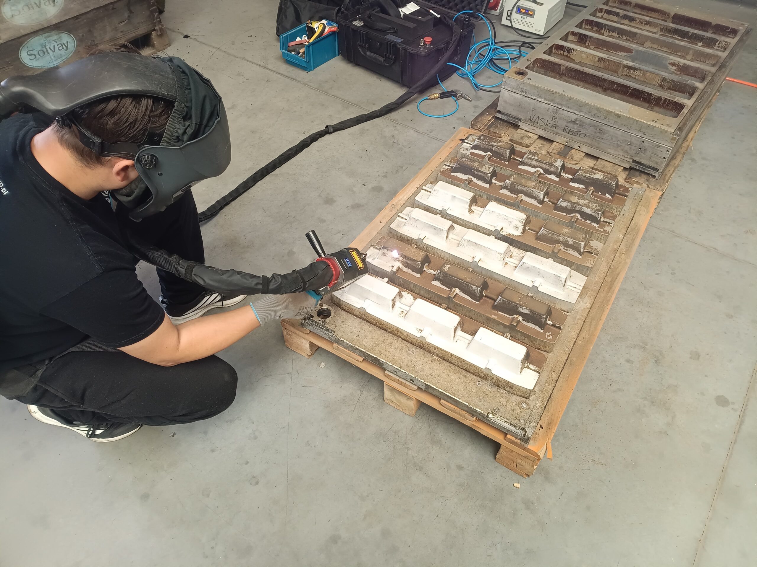 Laserowe czyszczenie aluminiowych form wtryskowych